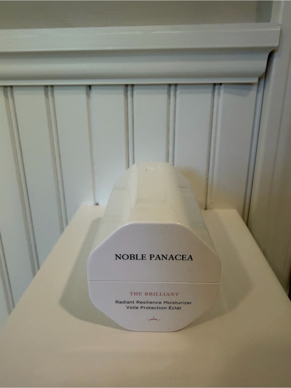Noble Panacea The Brilliant Radiant Resilience Moisturizer holder